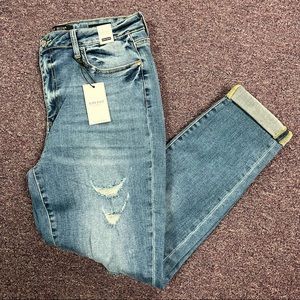 Judy Blue Boyfriend Jeans